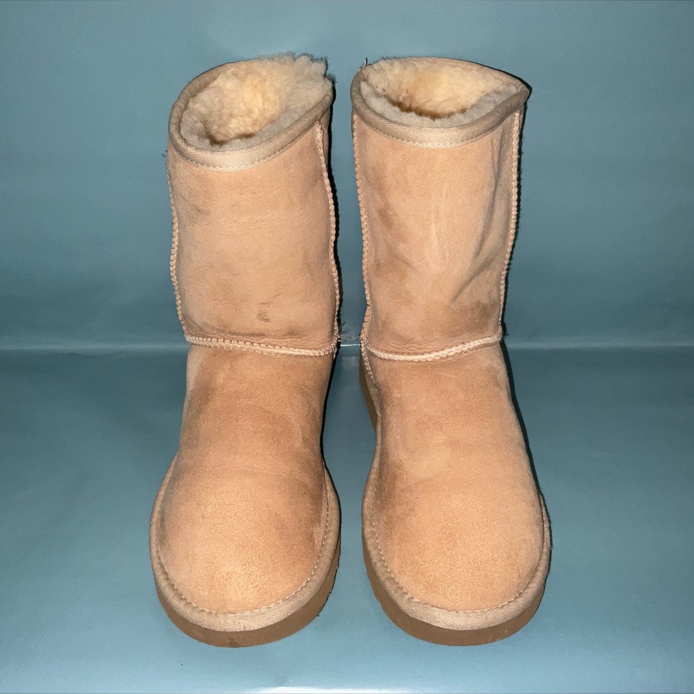 Ugg Classic Short II Suede boots
